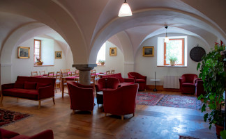 Column Room Wine&Bar